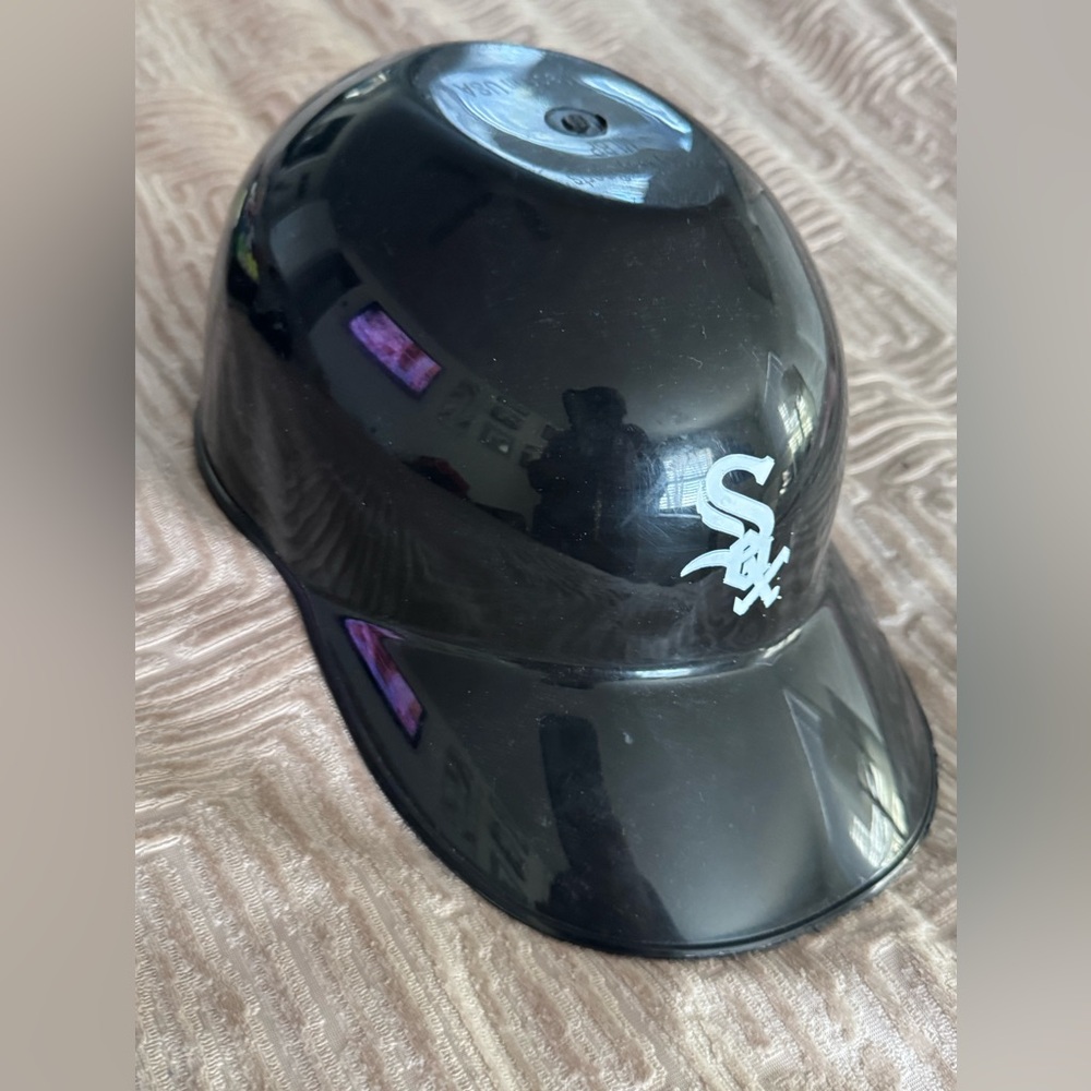 Chicago White Sox souvenir helmet